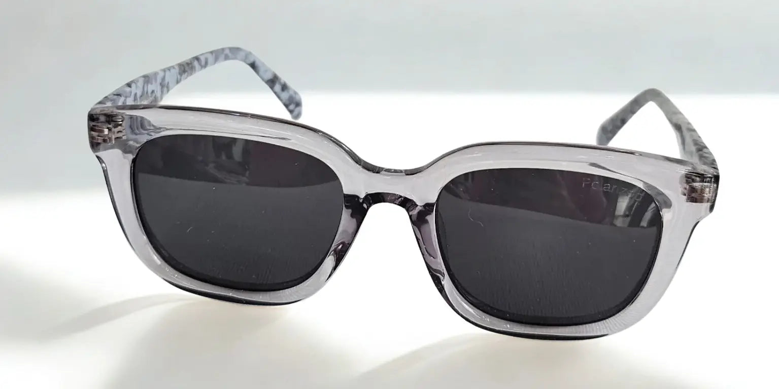 Giuliana Sunglasses Arezzo: Eleganza Solida e Artigianalità Pura Made in Italy