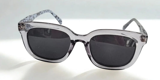 Giuliana Sunglasses Arezzo: Eleganza Solida e Artigianalità Pura Made in Italy