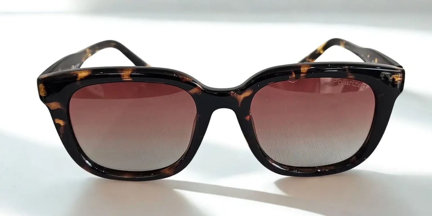 Giuliana Sunglasses Arezzo: Eleganza Solida e Artigianalità Pura Made in Italy