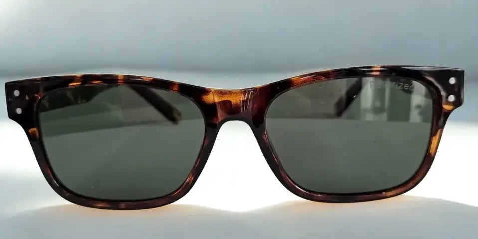Giuliana Sunglasses - Asti: L'Essenza del Lusso Discreto Made in Italy