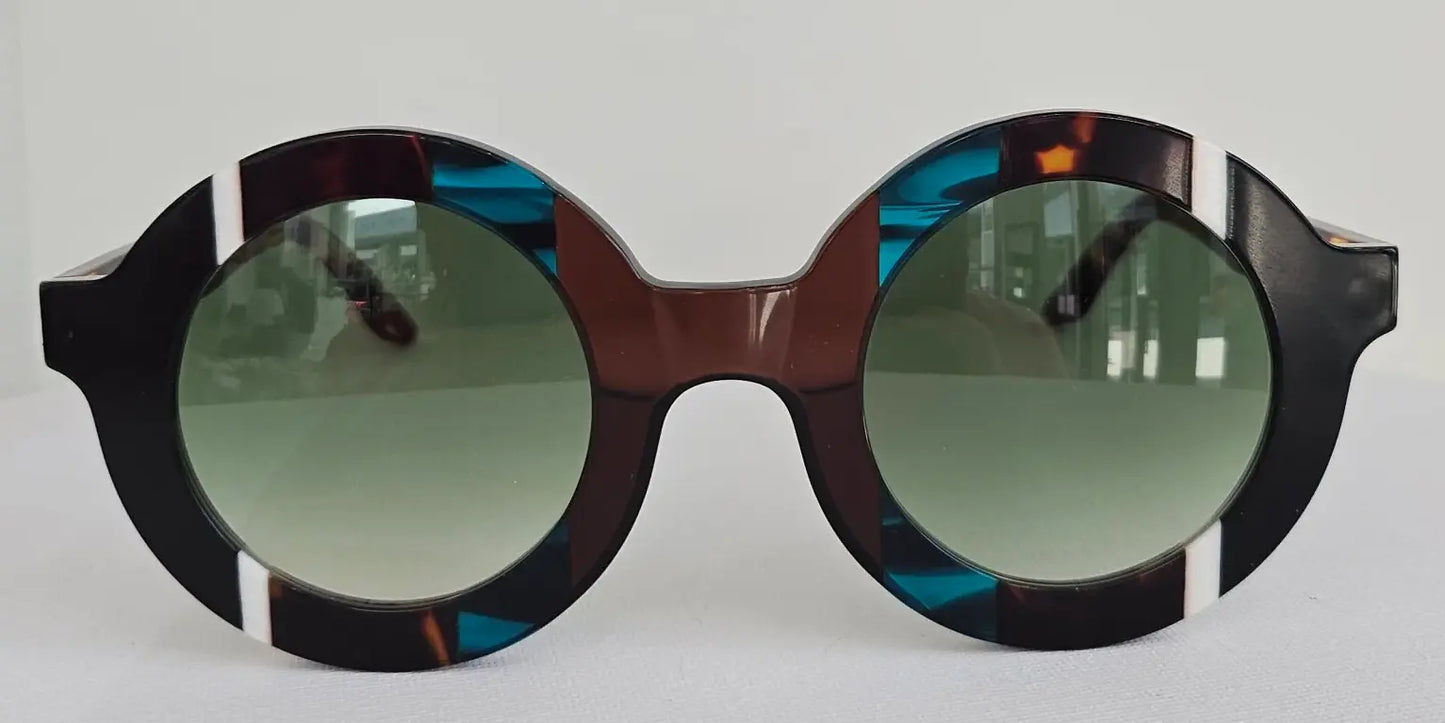 Giuliana Sunglasses Perugia: Arte e Colore in Ogni Sguardo Made in Italy