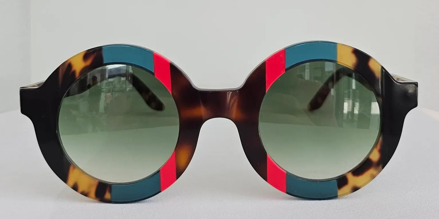 Giuliana Sunglasses Perugia: Arte e Colore in Ogni Sguardo Made in Italy
