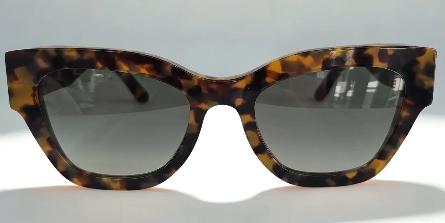 Giuliana Sunglasses Portofino: L'Allure della Riviera, Eleganza Made in Italy