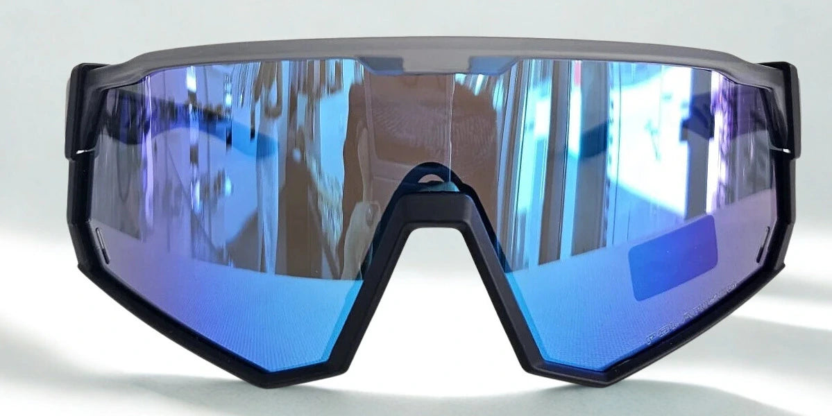 Giuliana Sunglasses Skyblast: La Maschera Sportiva Futuristica per Performance Estreme Made in Italy