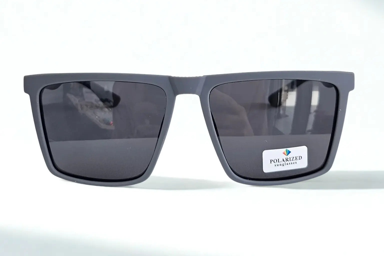 Giuliana Sunglasses - Sole Sport: Carattere Urbano e Protezione Totale