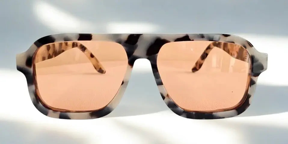Giuliana Sunglasses Taranto: Stile Urbano e Carattere Deciso Made in Italy