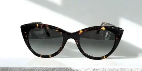 Giuliana Sunglasses Venezia: Femminilità Audace e Glamour Made in Italy