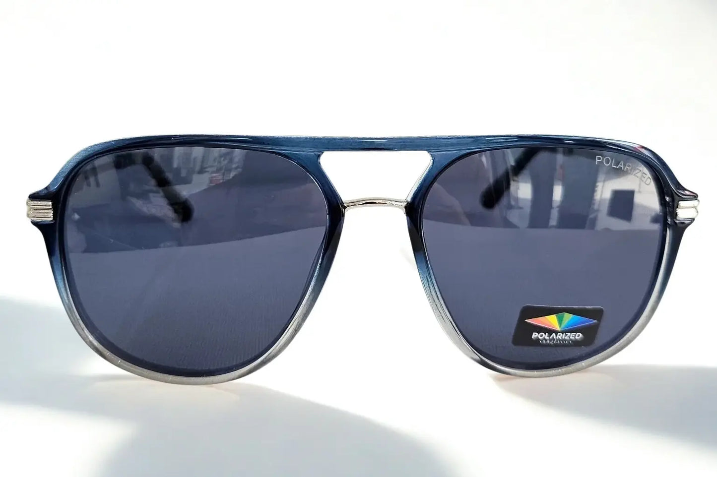 Giuliana Sunglasses - Aviator Urban: Eleganza Intramontabile Incontra lo Stile Urbano