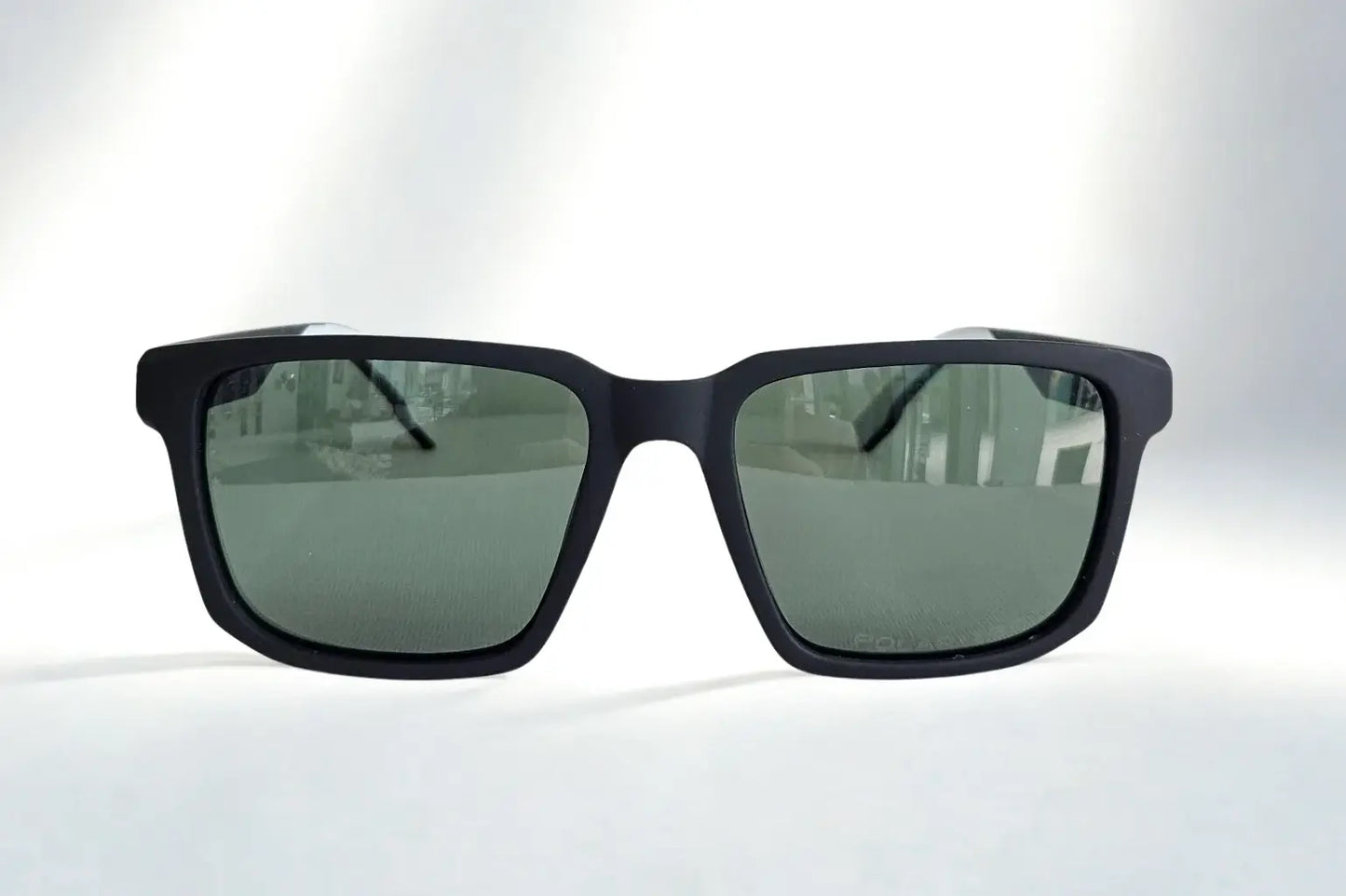 Giuliana Sunglasses - Future: Funzionalità, Minimalismo e Stile Deciso per la Città