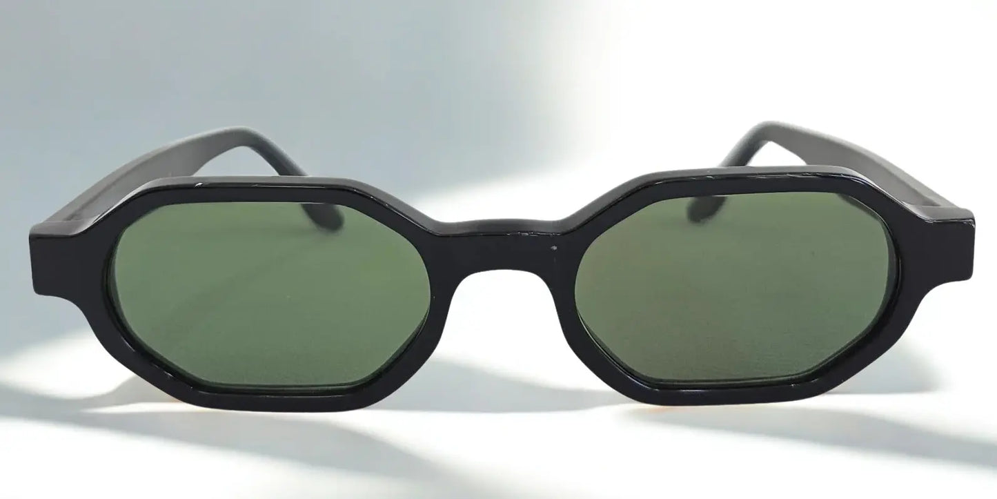 Giuliana Sunglasses Napoli Oro: Audacia Geometrica e Spirito Partenopeo Made in Italy
