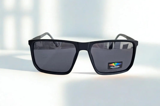 Giuliana Sunglasses - Strada: Carattere, Stile Urbano e Determinazione