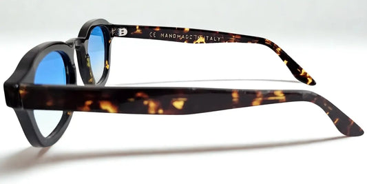 Giuliana Sunglasses Sicilia: Eleganza Retrò e Carattere Artigianale Made in Italy